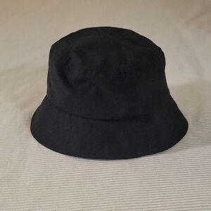 Black Bucket Hat